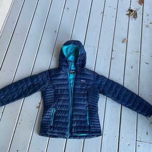 Patagonia women’s medium down jacket